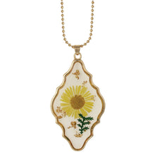 Load image into Gallery viewer, Yellow Flower Gold Necklace